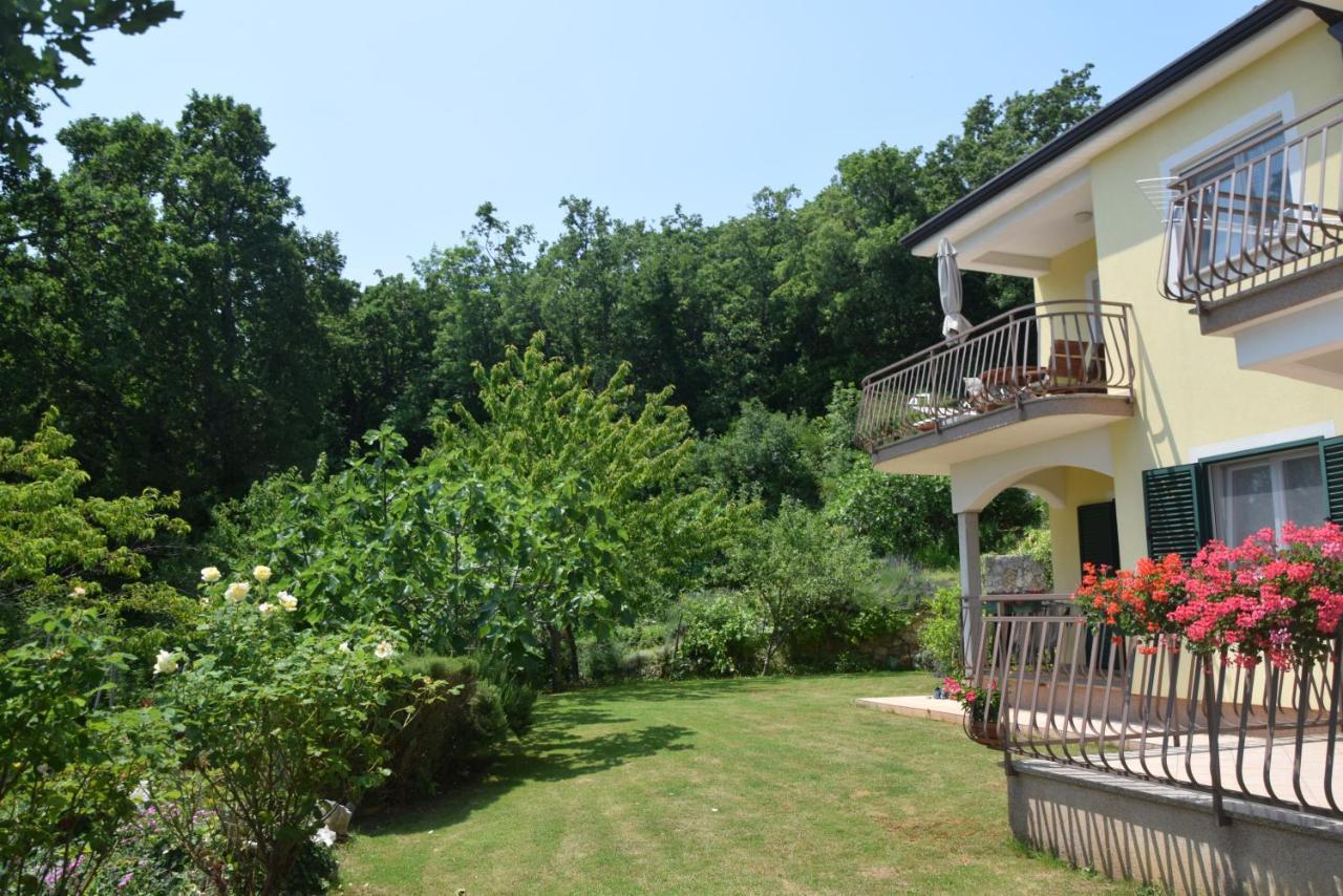 Apartments Sandra Brsec Luaran gambar