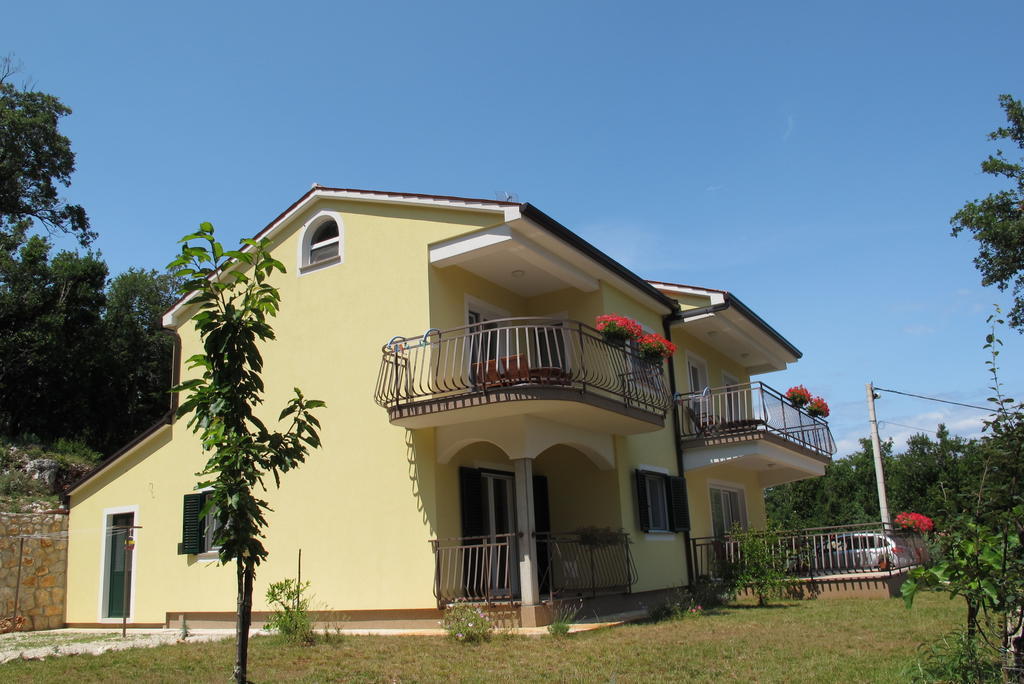 Apartments Sandra Brsec Luaran gambar